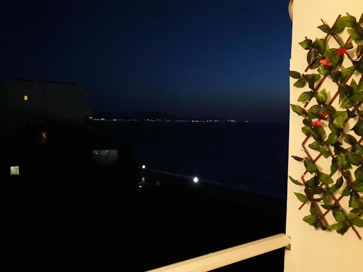 Apartamento A Unique Seaside View!!! Rhodes City Exterior foto
